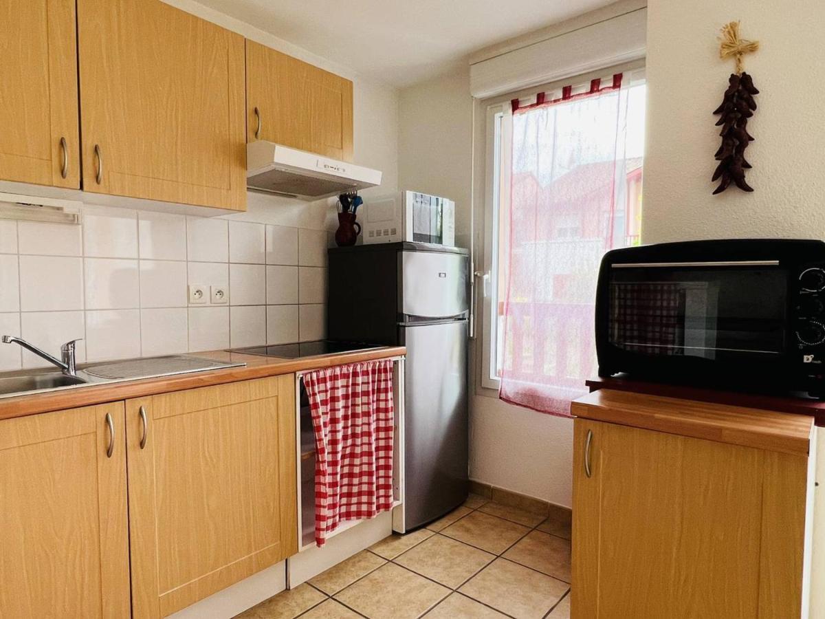 Appartement F2 A Cambo-Les-Bains Avec Piscine, Proche Thermes, Terrasse Et Parking - Fr-1-495-36 Exterior photo