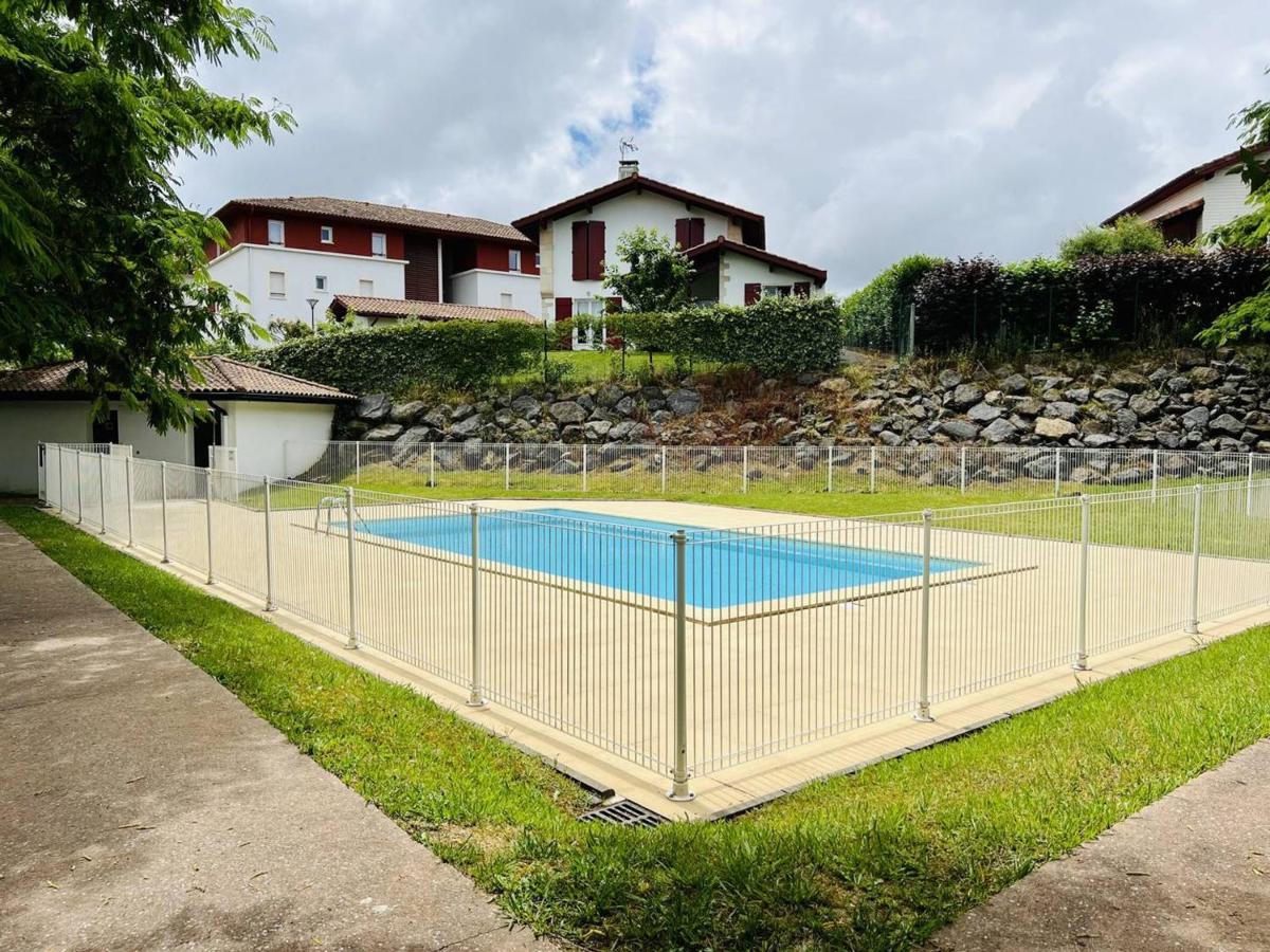 Appartement F2 A Cambo-Les-Bains Avec Piscine, Proche Thermes, Terrasse Et Parking - Fr-1-495-36 Exterior photo